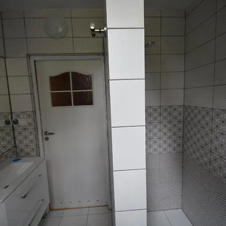 Domyletnie Duzy Dom 140m2 Z Dzialka * Pobierowo