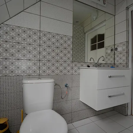 Domyletnie Duzy Dom 140m2 Z Dzialka *