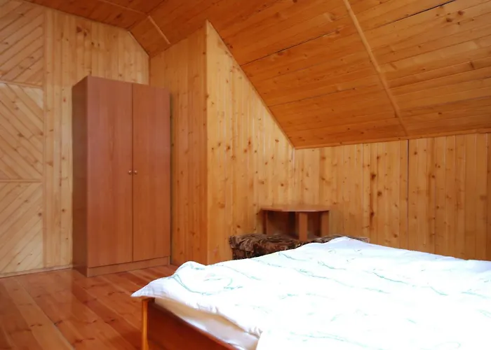 Nyaraló Domyletnie Duzy Dom 140m2 Z Dzialka *